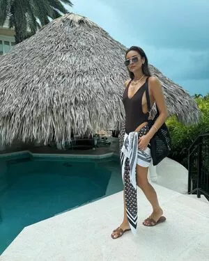 Shay Mitchell / shaymitchell фото голая #0419
