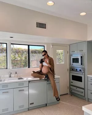 Shay Mitchell / shaymitchell фото голая #0509