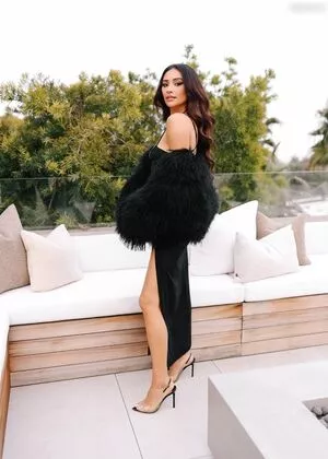 Shay Mitchell / shaymitchell фото голая #0517