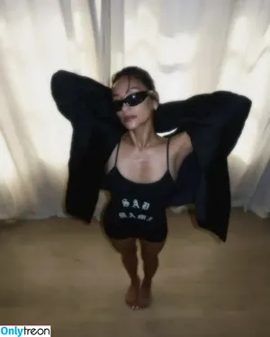 Shay Mitchell / shaymitchell фото голая #0739