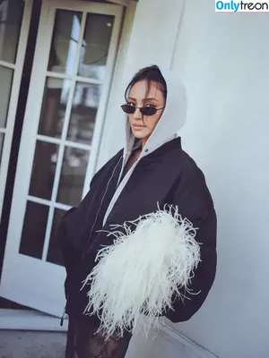 Shay Mitchell / shaymitchell фото голая #0789