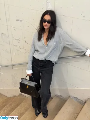 Shay Mitchell / shaymitchell фото голая #0794