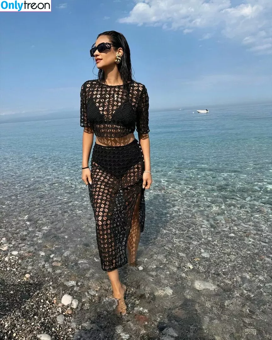 Shay Mitchell голая photo #0340 (shaymitchell)