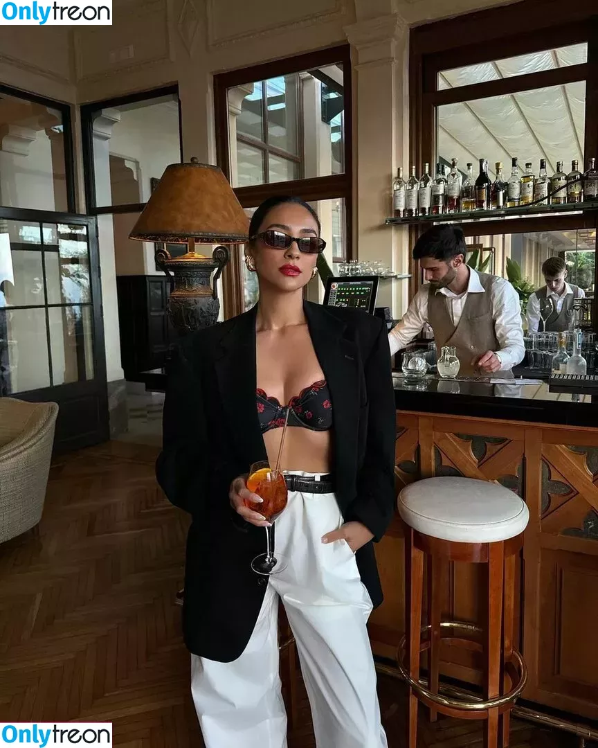 Shay Mitchell голая photo #0343 (shaymitchell)
