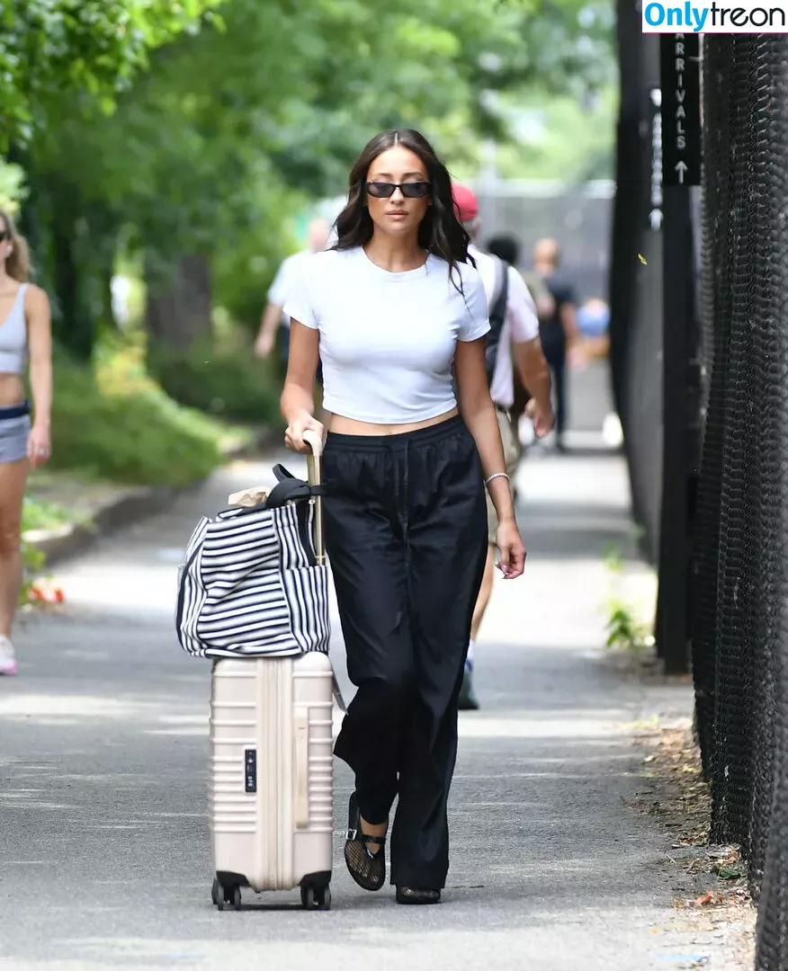 Shay Mitchell голая photo #0428 (shaymitchell)