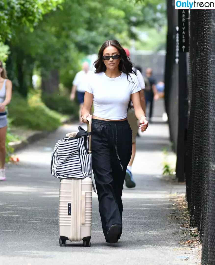 Shay Mitchell голая photo #0429 (shaymitchell)