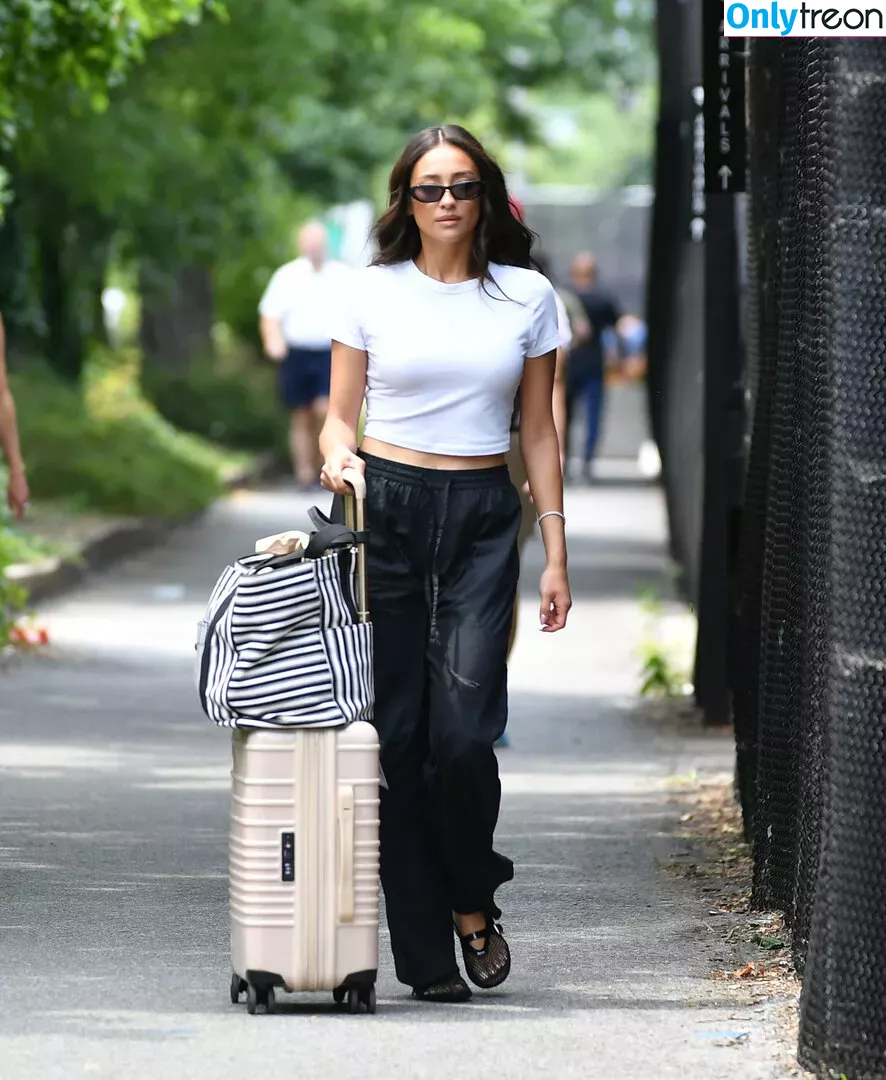 Shay Mitchell голая photo #0433 (shaymitchell)