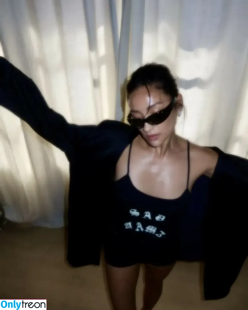 Shay Mitchell голая photo #0738 (shaymitchell)