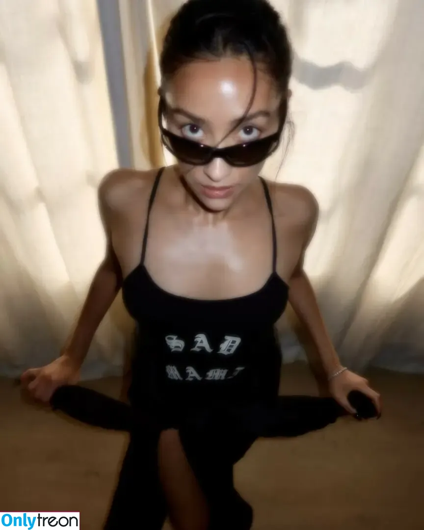 Shay Mitchell nude photo #0742 (shaymitchell)