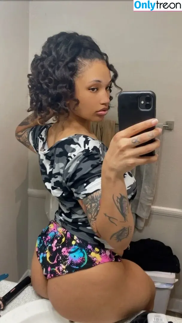 Shaylafowler929 nude photo #0002 (_thick_to_thin_)