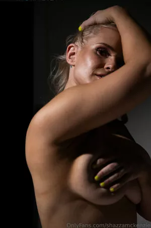 Shazza McKenzie / ShazzaMcKenzie / shaylamckenzie / shazza_mckenzie nude photo #0275