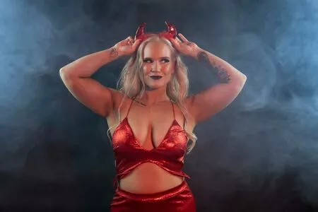 Shazza McKenzie / ShazzaMcKenzie / shaylamckenzie / shazza_mckenzie фото голая #0409