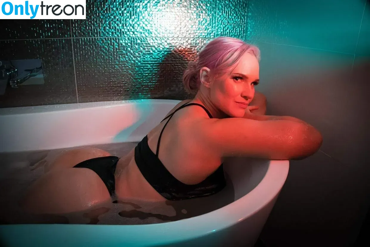 Shazza McKenzie nude photo #0019 (ShazzaMcKenzie / shaylamckenzie / shazza_mckenzie)
