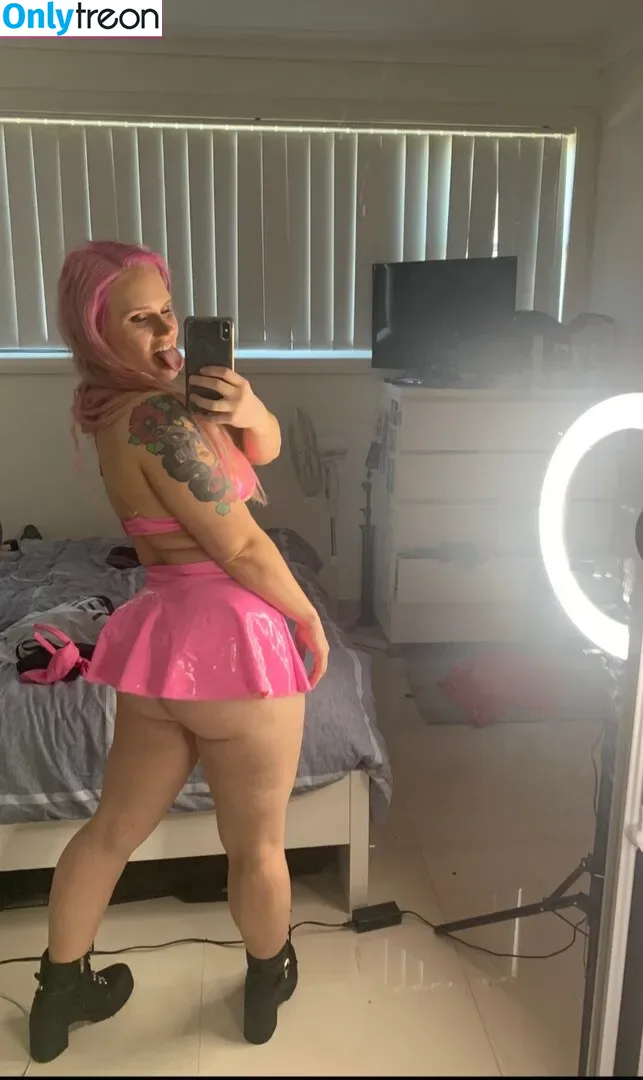 Shazza McKenzie nude photo #0037 (ShazzaMcKenzie / shaylamckenzie / shazza_mckenzie)