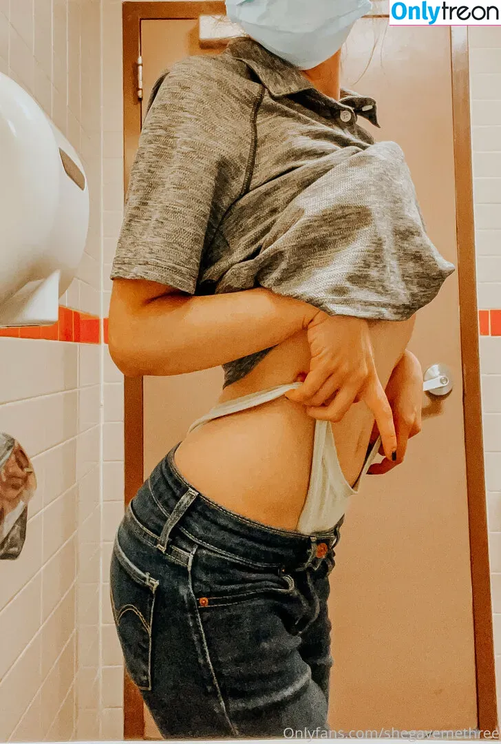 Shegavemethree nude photo #0029 (Del The Donutshop Girl / itsmikeray)