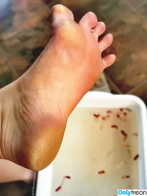  nude photo #0001