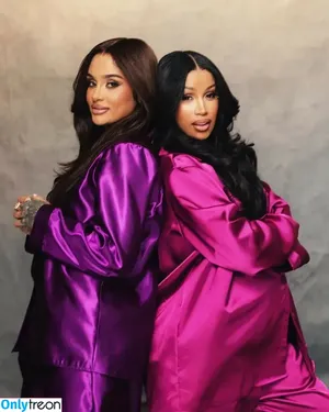 Shelley Louise / shelleylouise100 / shelleyuncensored nude photo #0046