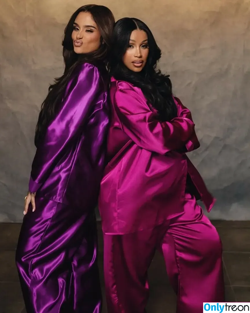 Shelley Louise nude photo #0043 (shelleylouise100 / shelleyuncensored)