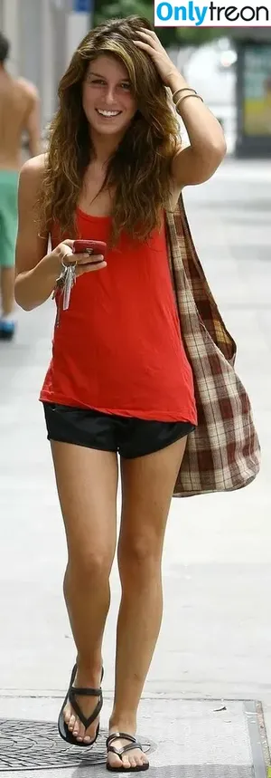 Shenae Grimes / shenaegrimesbeech фото голая #0003