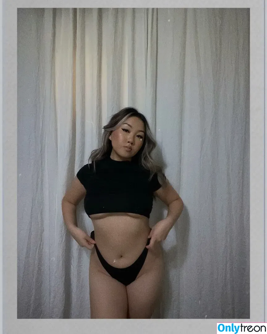 Sheng Thao nude photo #0008 (babyshenggy / thaoxsheng)