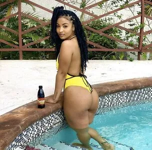 Shenseea фото голая #0137