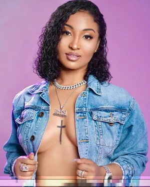 Shenseea фото голая #0197