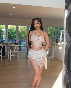 Shenseea фото голая #0218