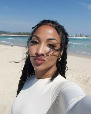 Shenseea фото голая #0224