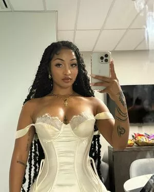 Shenseea фото голая #0227