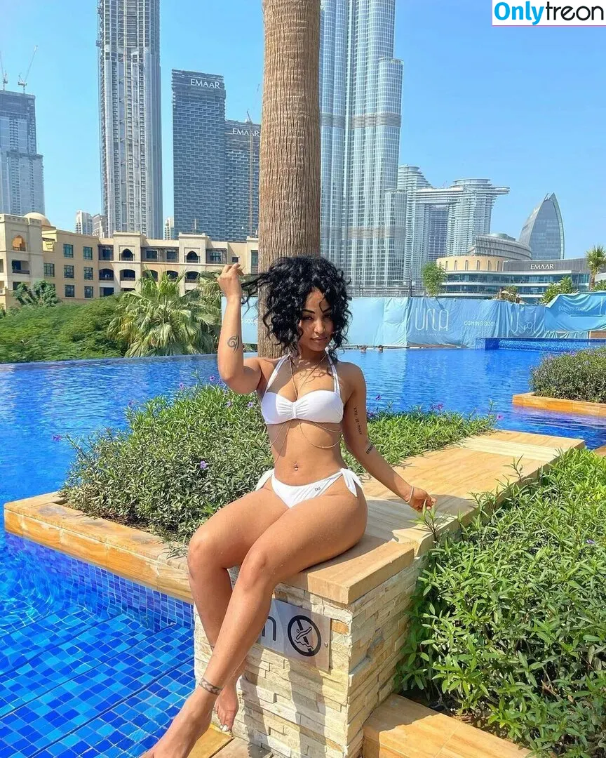 Shenseea голая photo #0003 (Shenseea)