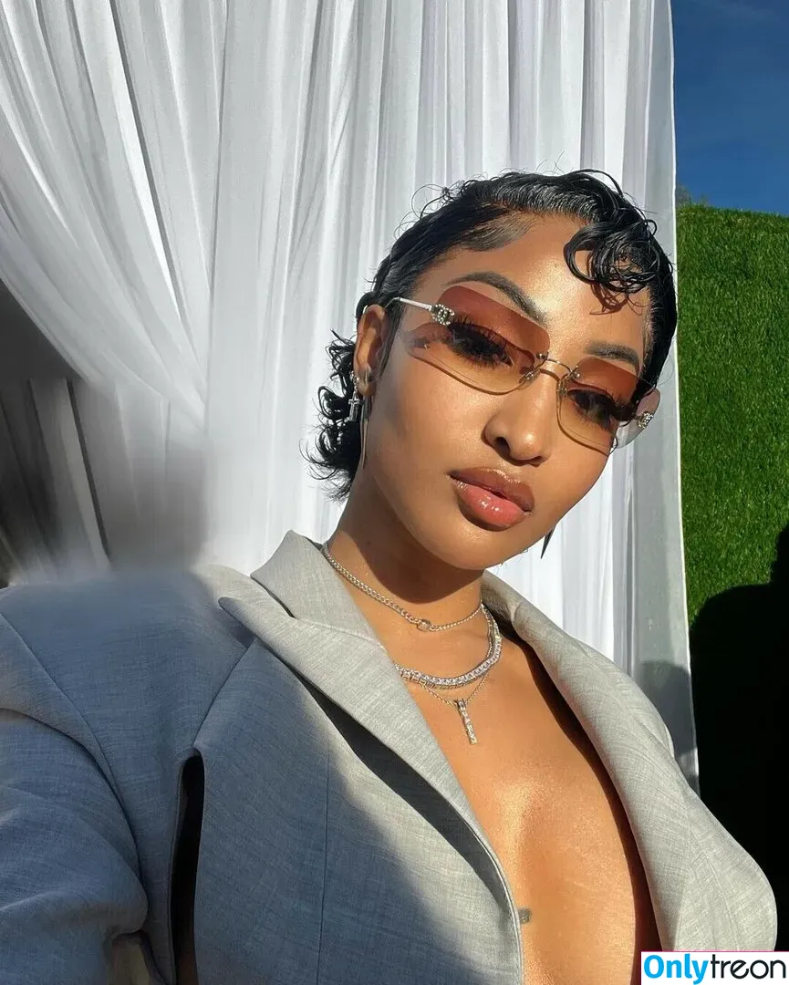 Shenseea голая photo #0034 (Shenseea)