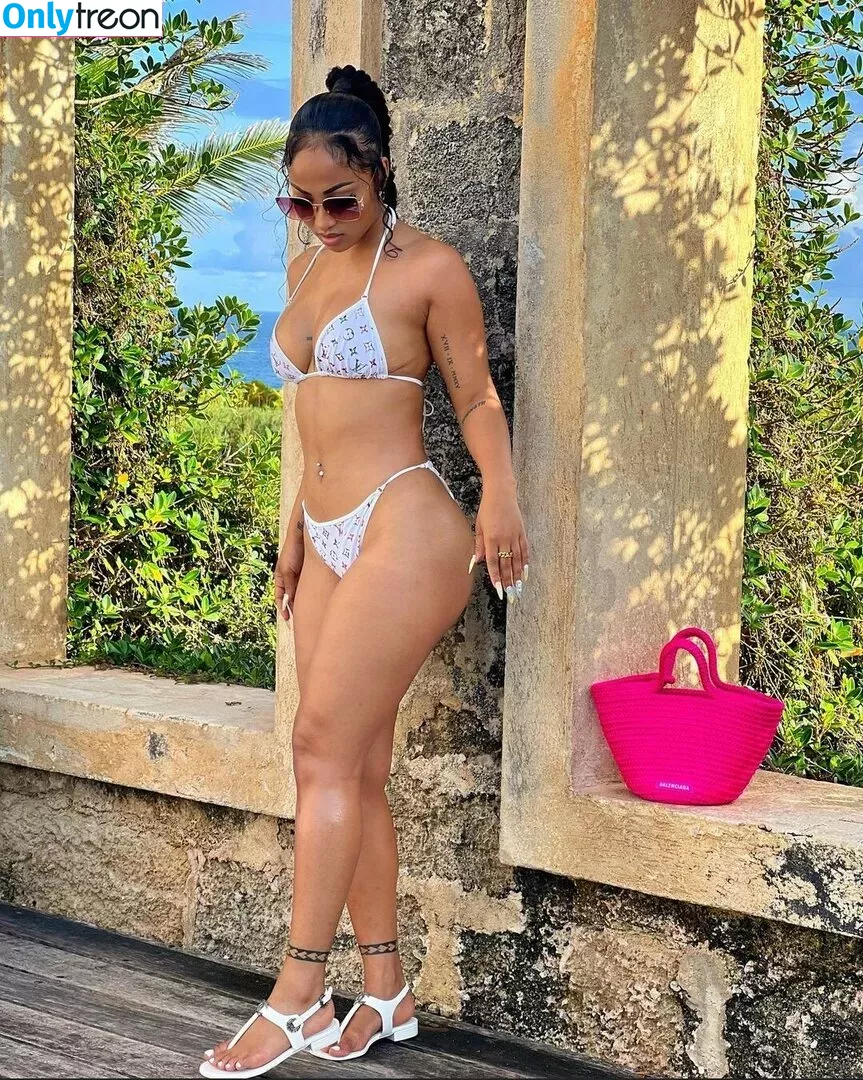 Shenseea голая photo #0056 (Shenseea)