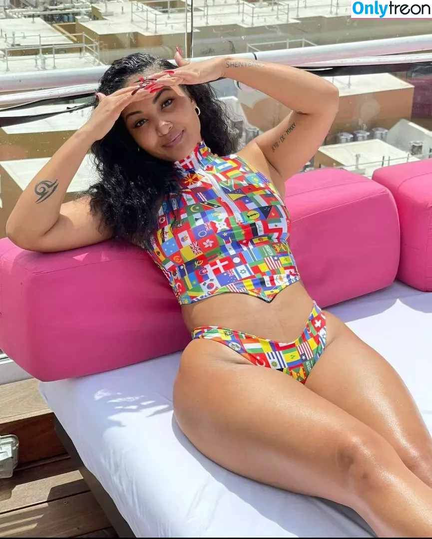 Shenseea голая photo #0106 (Shenseea)