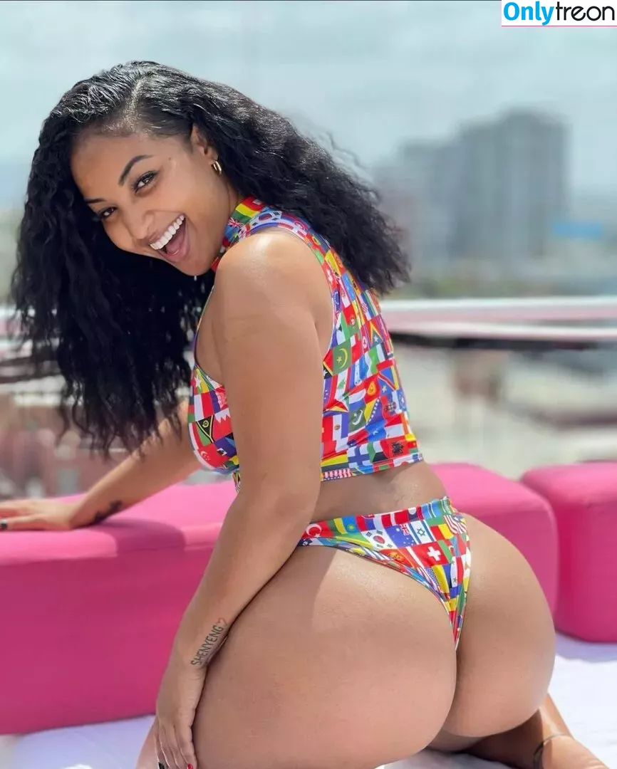 Shenseea голая photo #0109 (Shenseea)