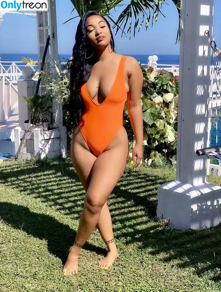 Shenseea голая photo #0188 (Shenseea)