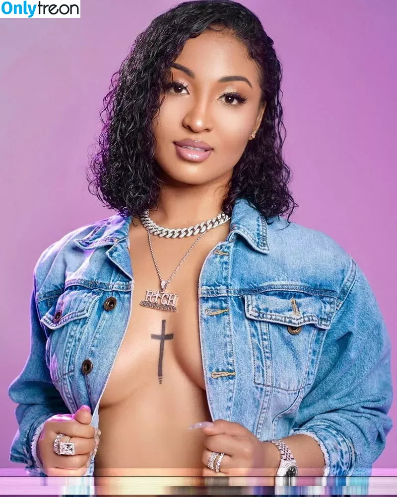 Shenseea голая photo #0197 (Shenseea)