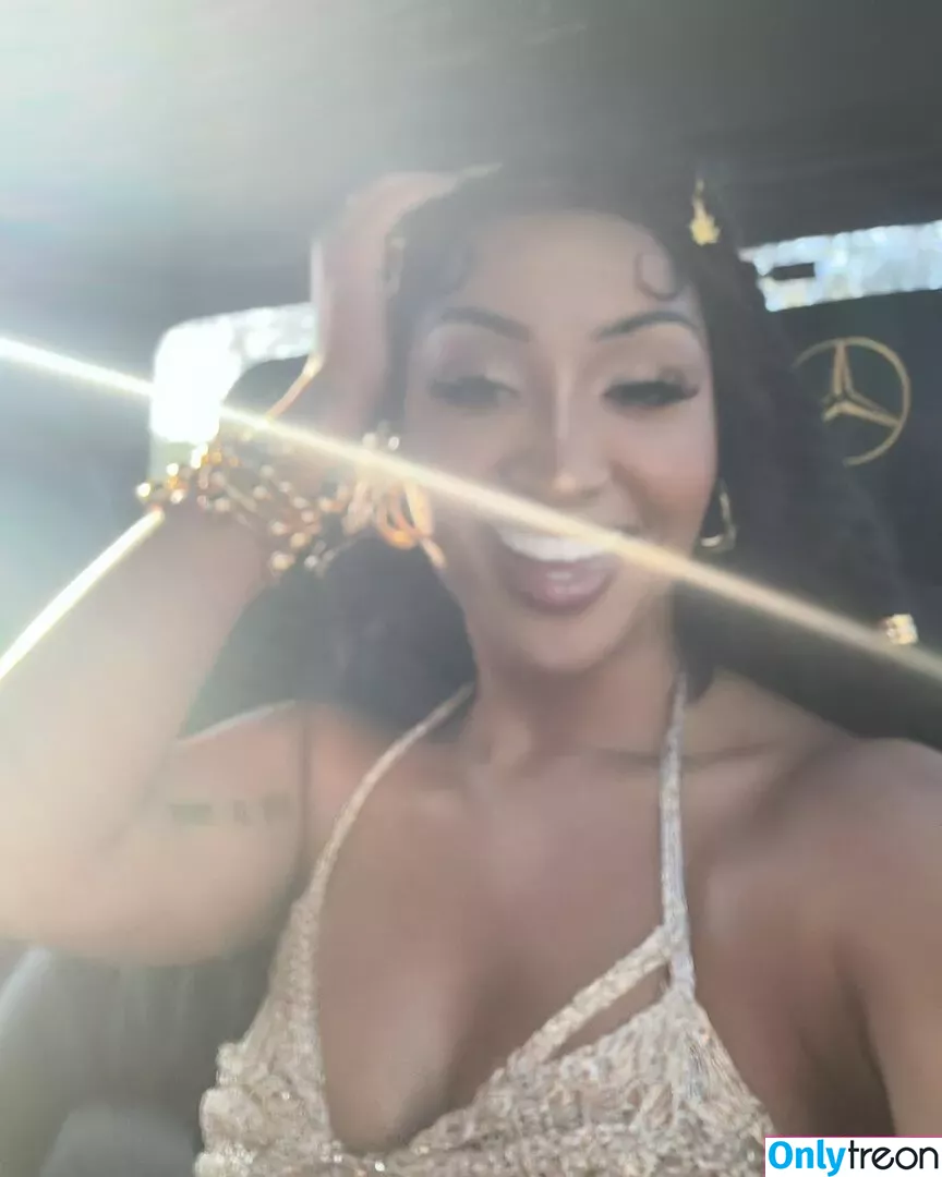 Shenseea голая photo #0215 (Shenseea)