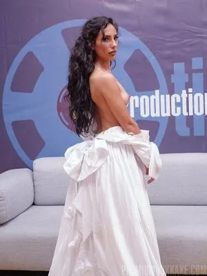 Sherezade Lapiedra / Sherezadexx / officialsherezade / sherezadelapiedra nude photo #0001