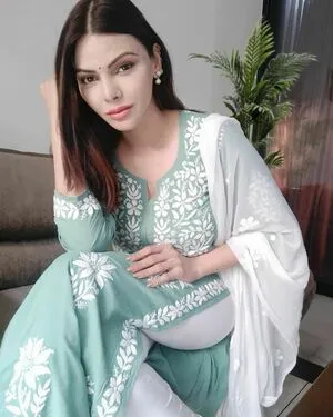 Sherlyn Chopra / SherlynChopra / _sherlynchopra_ / officialsherlynchopra фото голая #0063