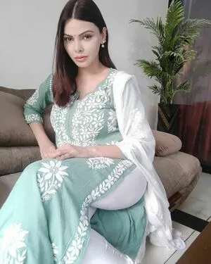 Sherlyn Chopra / SherlynChopra / _sherlynchopra_ / officialsherlynchopra фото голая #0064