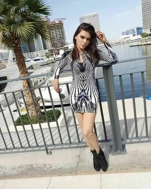 Sherlyn Chopra / SherlynChopra / _sherlynchopra_ / officialsherlynchopra фото голая #0078