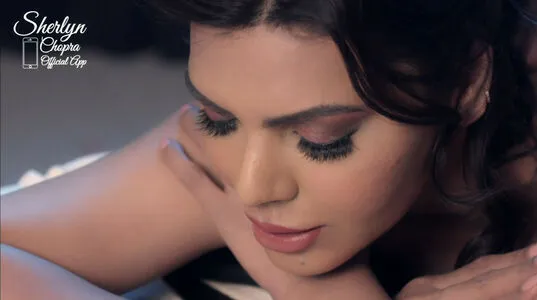 Sherlyn Chopra / SherlynChopra / _sherlynchopra_ / officialsherlynchopra фото голая #0172
