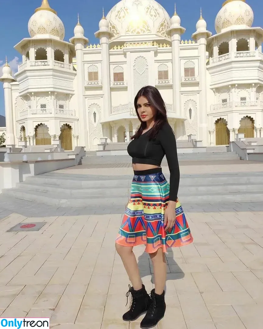 Sherlyn Chopra голая photo #0082 (SherlynChopra / _sherlynchopra_ / officialsherlynchopra)