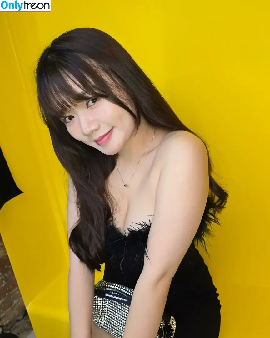 sherrng nude photo #0016 (scmodel)