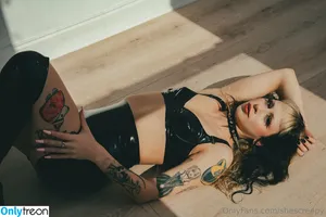 shescreepy / kota_quinn_ nude photo #0002