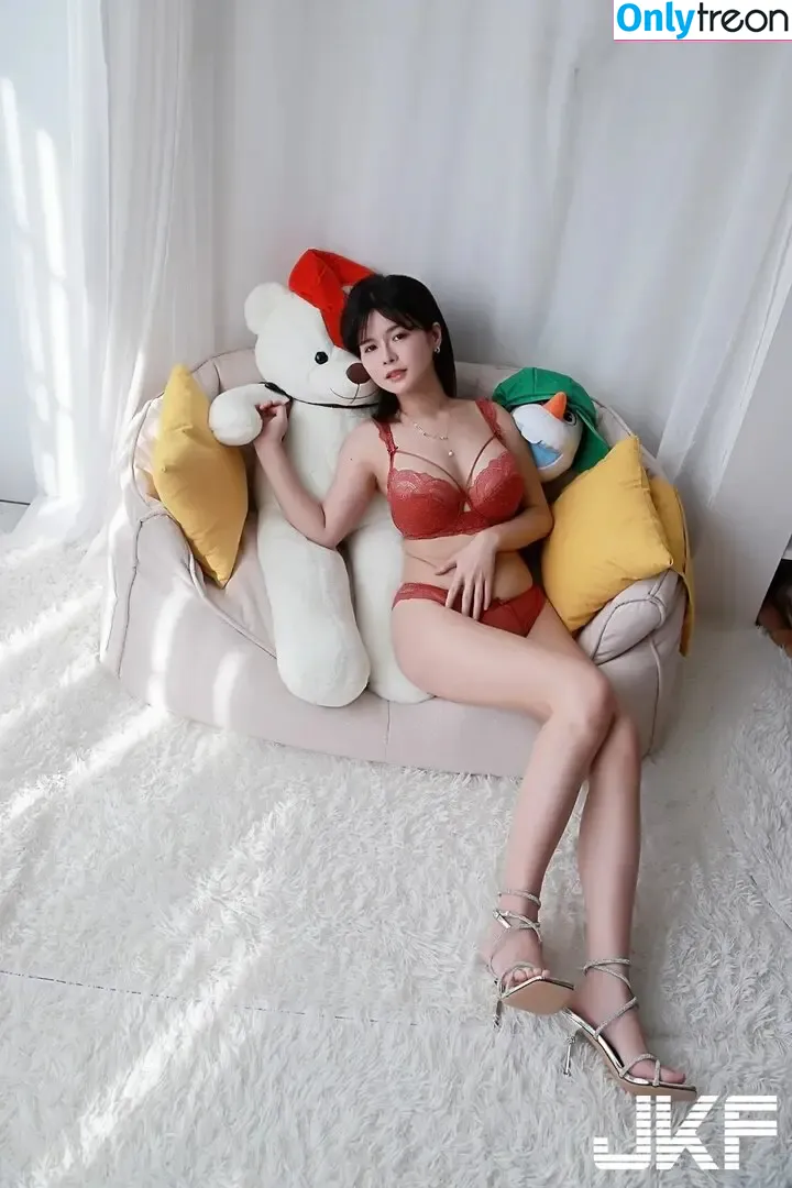 shff.tw nude photo #0025 (ijn123g / 小花姐接)