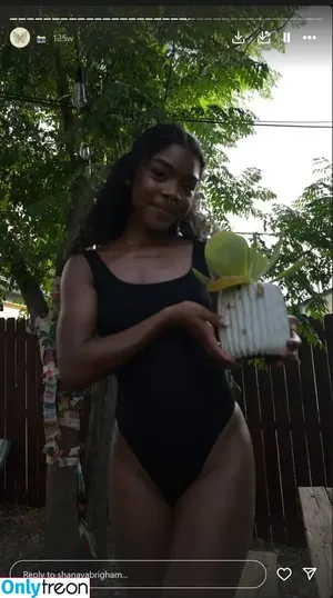 shhaannyy / nayaofficiallytalks / shainny_1 / shanayabrigham nude photo #0008