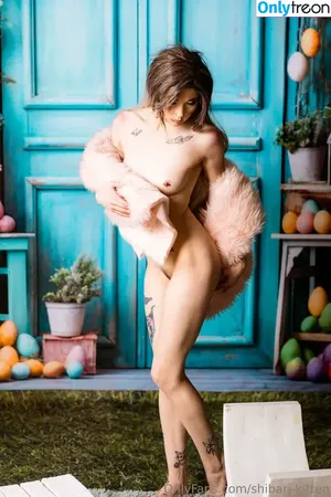  nude photo #0005