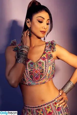 Shilpa Shetty / theshilpashetty фото голая #0002