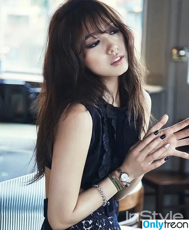Shin-Hye Park nude photo #0011 (ssinz7)